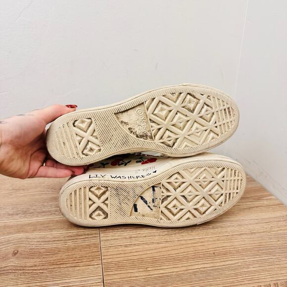 Converse High Tip White Cherry Print Sneakers Women’s Size 6 - Picture 8 of 11